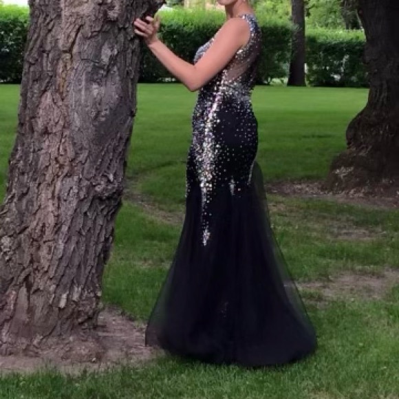 Worn once! - Picture 4 of 4